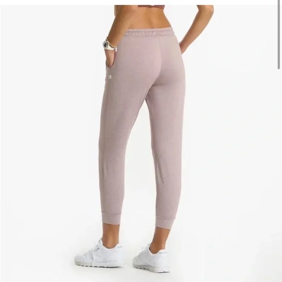 Vuori Performance Joggers - Picture 2 of 7